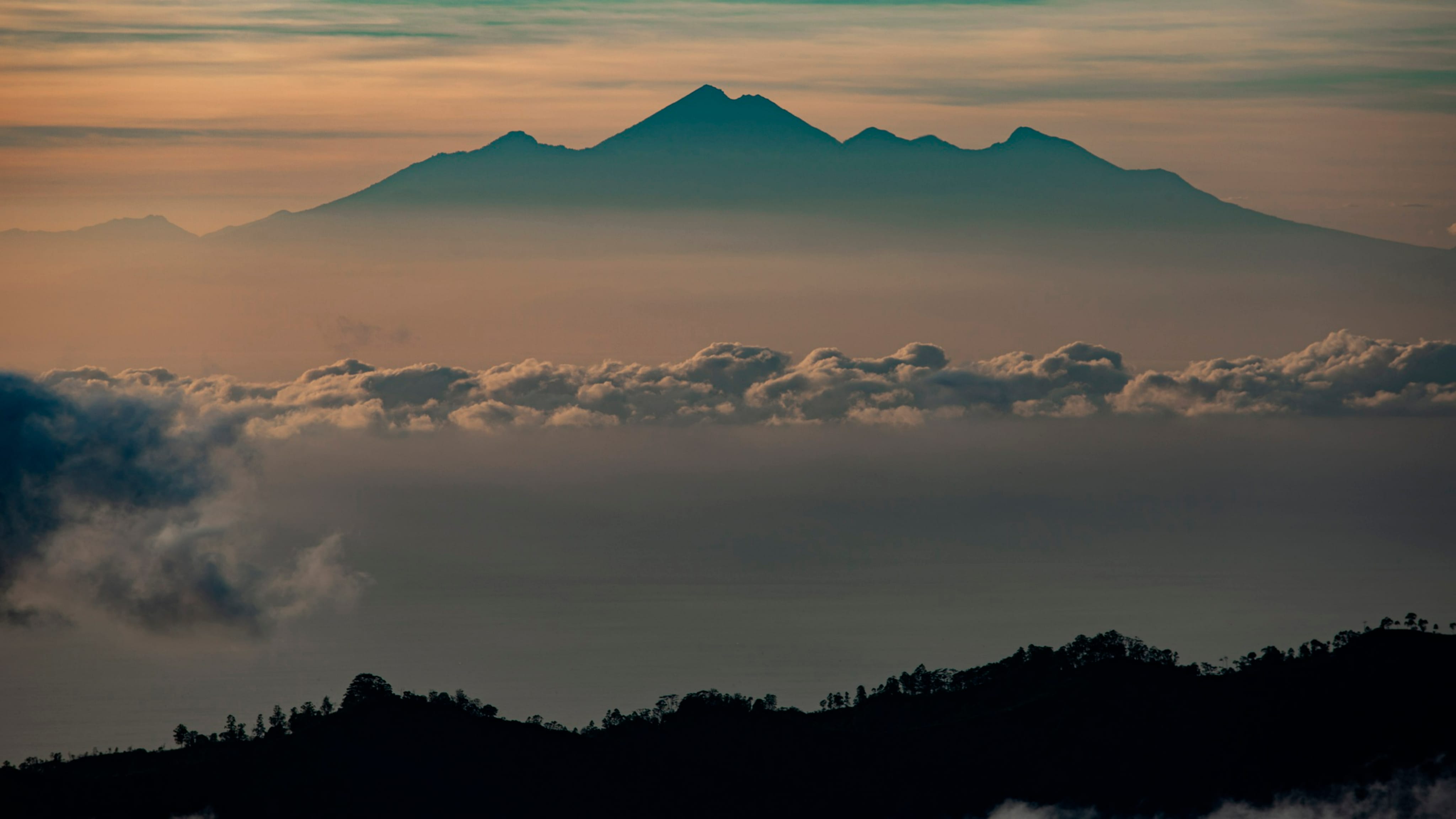 Adventure Expeditions: Rwanda & Uganda
